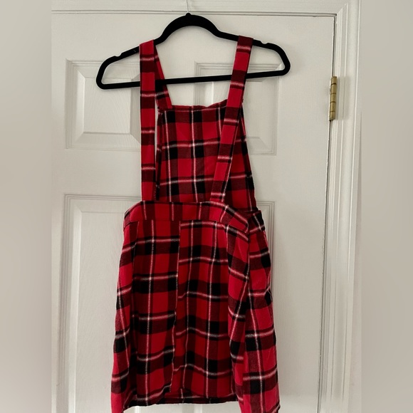 2 for $10 🔥 Red Plaid Jumper Dress 🍎 - Picture 2 of 3